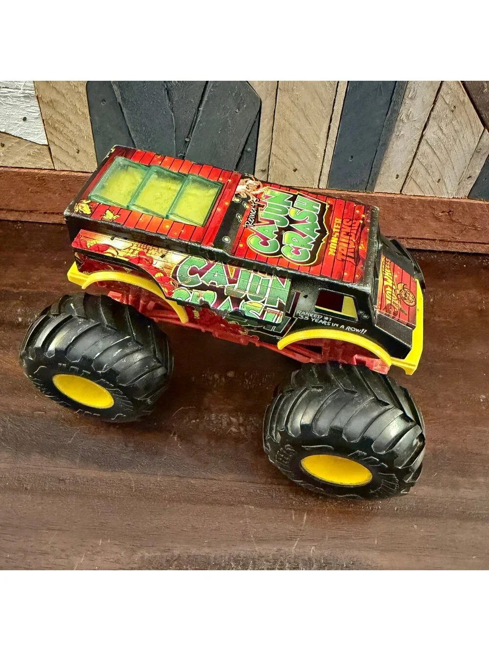 Hot Wheels Monster Trucks‎ Reinert's Cajun Crash 1:24 Scale